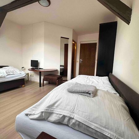 Private Apartment Near The Centre Bratislava Exterior foto