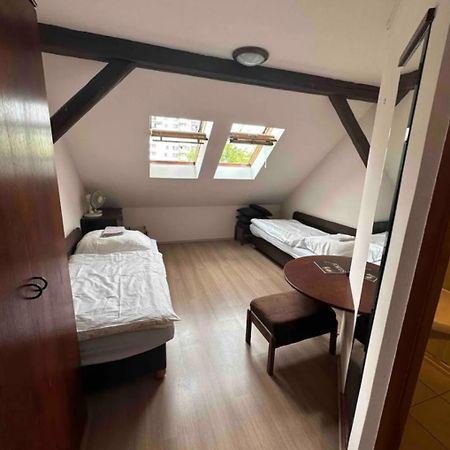 Private Apartment Near The Centre Bratislava Exterior foto